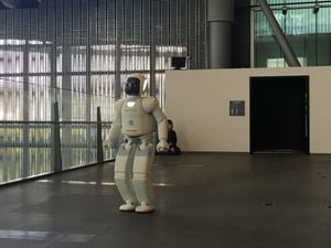 Hondas AI robot i Tokyo_Centigos resa-1-1